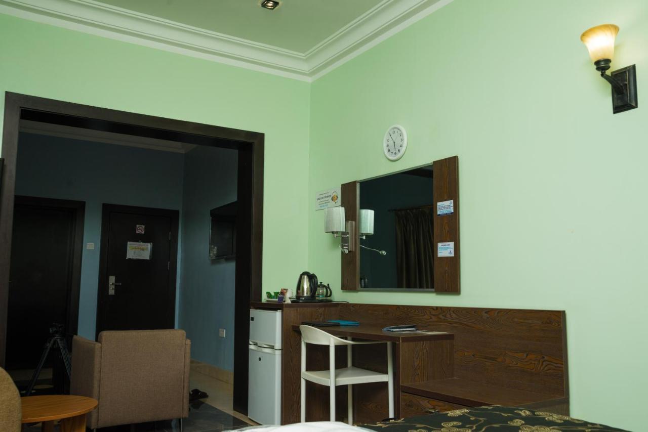 Whitefield Hotels Limited Ilorin Exterior photo
